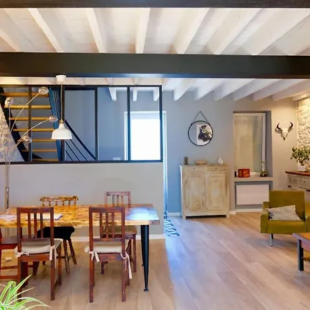 Charmante maison en pierre Appartement *